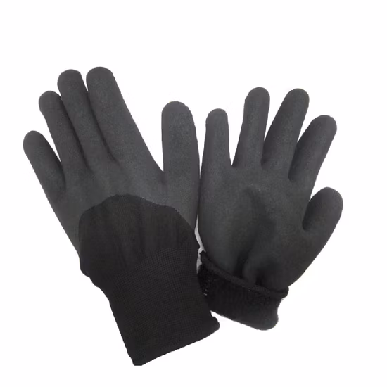 Guante de trabajo de invierno suave de nitrilo arenoso recubierto con aislamiento